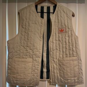 Adidas Originals Summer Glow Reversible Vest in Wonder White / Blue Stripes